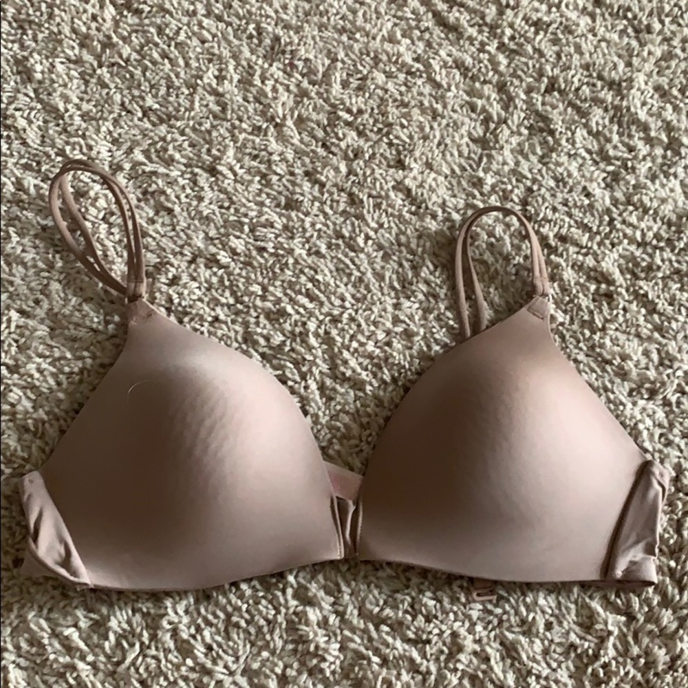 Adjustable strap vs bra